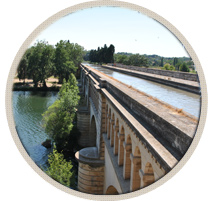 Croisières sur le Canal du Midi - Le Pont Canal sur l'Orb